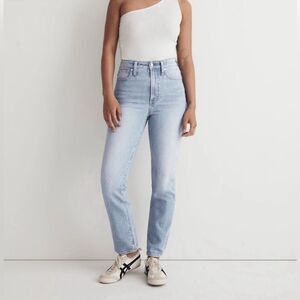 Madewell Women's Light Blue Straight Leg Jeans The Perfect Vintage Sz. 28